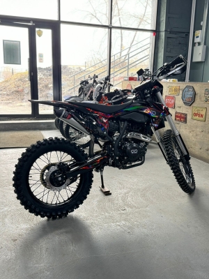 Мотоцикл OXO BASE 250 M 21/18 ZS172FMM